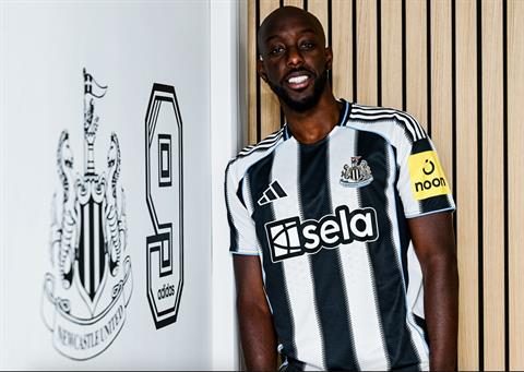 Yoane Wissa chấp nhận mất thưởng và giảm lương để gia nhập Newcastle